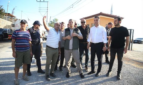 Antalya'da Orman Yangını: Vali Açıklamalarda Bulundu