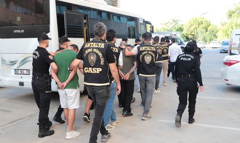 Antalya'da Suç Örgütüne Yönelik Operasyon: 2 Tutuklama