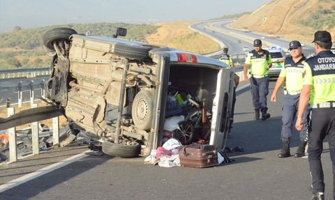 Aydın'da Minibüs Kazası: 1 Ölü, 2 Yaralı