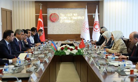 Bakan Göktaş, Azerbaycan'dan Heyetle Sosyal Politika İşbirliği Görüşmesi Yaptı