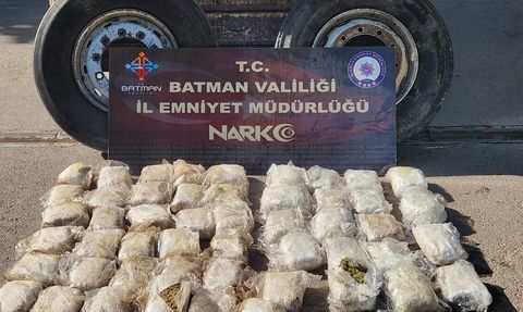 Batman'da Uyuşturucu Operasyonu: 4 Şüpheli Tutuklandı