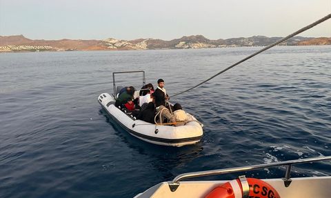 Bodrum Açıklarında 17 Düzensiz Göçmen Kurtarıldı