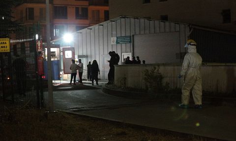 Bolu'da Kokudan Etkilenen Polislerden Biri Daha Taburcu Oldu