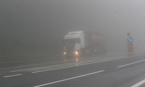 Bolu Dağı'nda Sis ve Sağanak Ulaşımı Zorluyor