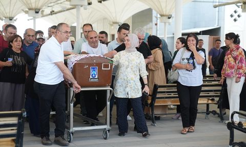 Boşanma Aşamasındaki Eşinin Kurbanı Olan Müesser Ünal'ın Cenazesi Defnedildi