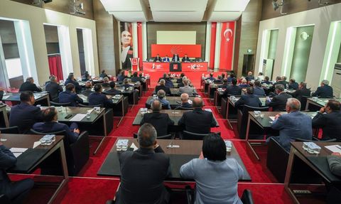 CHP Genel Başkanı Özgür Özel, İl Başkanlarıyla Buluştu