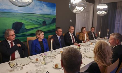 CHP Genel Başkanı Özgür Özel, İskandinav ve Baltık Ülkeleri Büyükelçileriyle Bir Araya Geldi