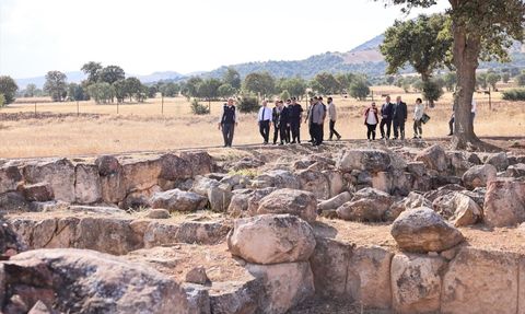 Çorum Valisi Ali Çalgan, Şapinuva Antik Kenti'nde İncelemelerde Bulundu