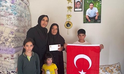 Cumhurbaşkanı Erdoğan'dan Van'daki Şehit Ailesine Mektup