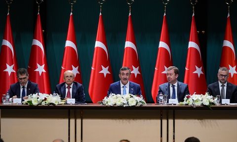 Cumhurbaşkanı Yardımcısı Yılmaz'dan Savunma Sanayi ve Ekonomi Açıklamaları