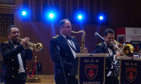 Deniz Kuvvetleri Komutanlığı Bandosu'ndan Ankaralı Sanatseverlere Muhteşem Konser