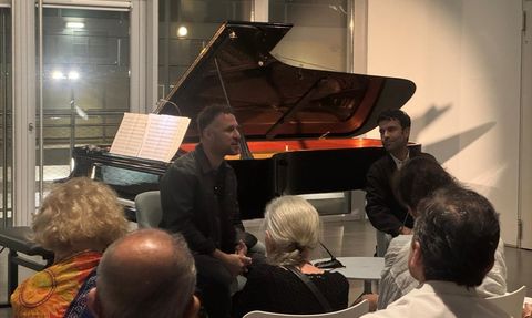 Dimitris Skyllas İstanbul Modern'de Müzikseverlerle Buluştu