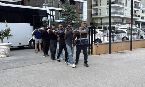 Edirne'de Şehit Ailesine Dolandırıcılık İddiası: 11 Şüpheli Adliyeye Sevk Edildi