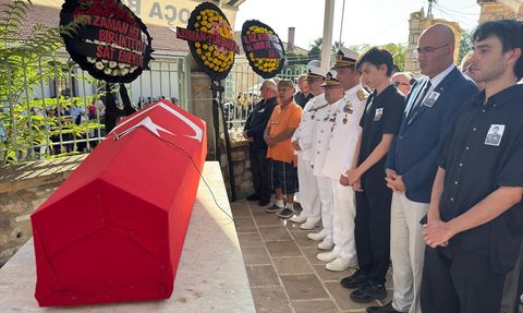 Emekli Deniz Yarbay İz Metin Son Yolculuğuna Uğurlandı