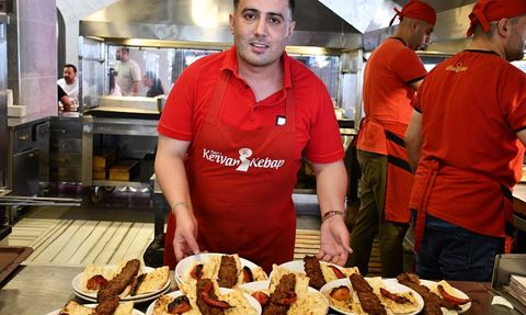 Fransa'da Kebapçı Açma Yasağına Tepkiler