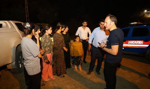 Hakkari'de Orman Yangınına Müdahale Başlatıldı