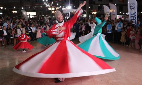 Hatay'da Engelli Vatandaşlar Umreye Uğurlandı