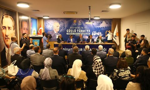 Hayati Yazıcı: Bugünün Türkiye'si, AK Parti'nin Kazanımlarıyla Şekillenmiştir