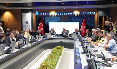 İBB, İstanbul Trafiğini AKOM'dan Yönetiyor