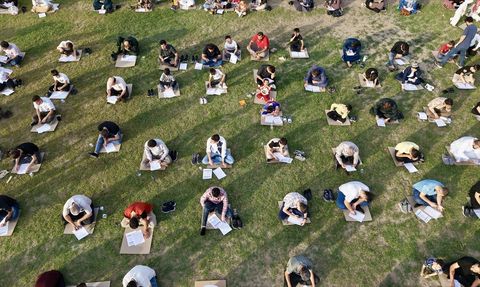 Irak'ta Peygamberi Anma Programı: Binlerce Kişi Katıldı