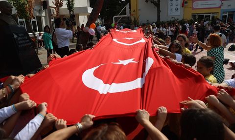 İstanbul'daki Okullarda Yeni Eğitim Öğretim Yılı Başladı