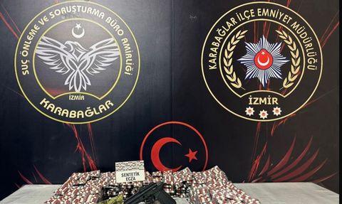 İzmir'de Uyuşturucu Operasyonu: İki Kardeş Yakalandı