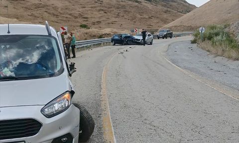 Kars'ta Zincirleme Trafik Kazası: 7 Yaralı