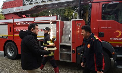 Kastamonu'da İtfaiye Ekiplerine Anlamlı Kutlama