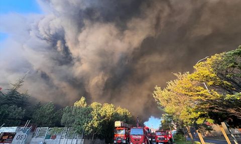 Kayseri'deki Keçe Fabrikasında Yangın Çıktı