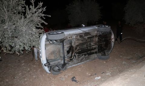 Kilis'te Devrilen Otomobil Kazasında Bir Kişi Yaralandı