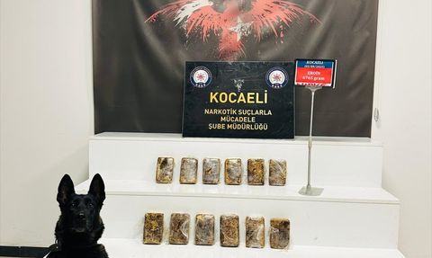 Kocaeli'de Yolcu Otobüsünde Eroin Operasyonu: 2 Şüpheli Tutuklandı