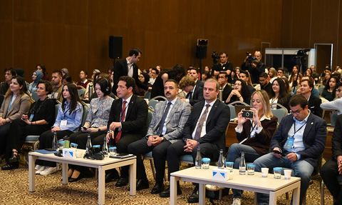 Konya'da Ulusal Gençlik Konferansı İklim Değişikliğine Dikkat Çekiyor