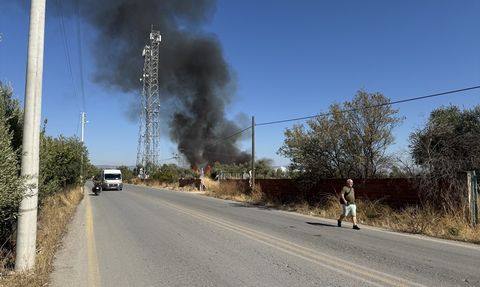 Manisa'da Palet Fabrikasında Yangın
