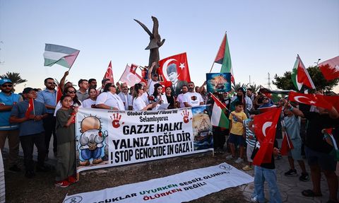 Mersin'de Küresel Sumud Filosu'na Destek Etkinliği