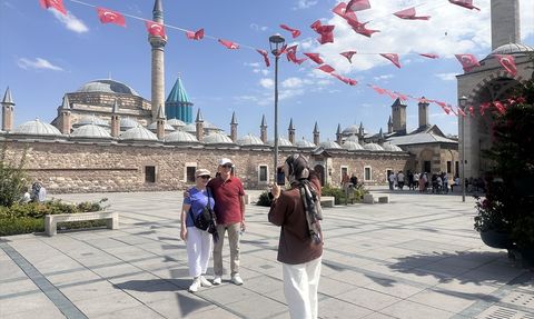 Mevlana Müzesi'nde Milli Maç Coşkusu