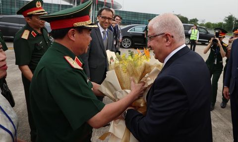 Milli Savunma Bakanı Yaşar Güler, Vietnam Ziyaretinde