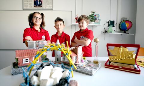 Öğrencilerden Depreme Dayanıklı Bina Çözümü