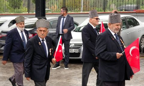 Sakarya, Kocaeli ve Karabük'te Gaziler Günü Coşkulu Bir Şekilde Kutlandı