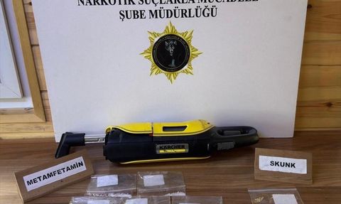 Samsun'da Elektrikli Süpürgeden Uyuşturucu Çıktı