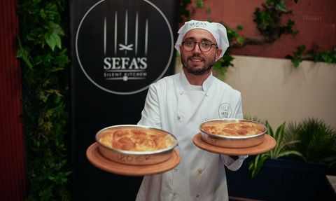 Sessizliğin Gücü: İşitme Engelli Şef Sefa Barış'ın Başarı Hikayesi