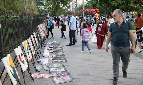 Siirt'te Gazze Serisi: Farkındalık İçin Sanat