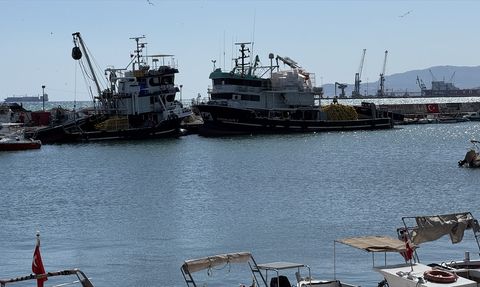 Tekirdağ'da Poyraz, Deniz Ulaşımını Aksatıyor