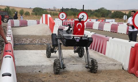 TEKNOFEST İnsansız Kara Aracı Yarışması Tekirdağ'da Devam Ediyor