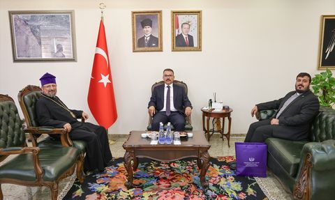 Türkiye Ermenileri Patriği Sahak Maşalyan'dan Iğdır Valisi Ercan Turan'a Ziyaret