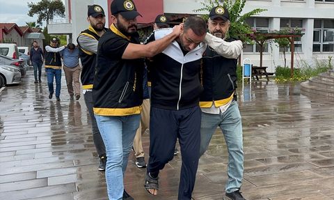 Adana'da Pastaneye El Bombası Atan 4 Zanlı Tutuklandı