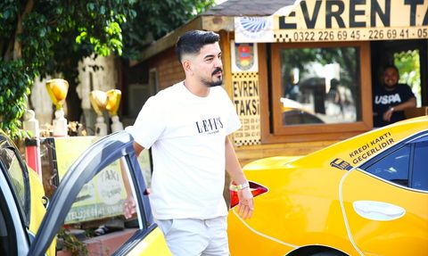 Adana'da Takside Doğum Olayı