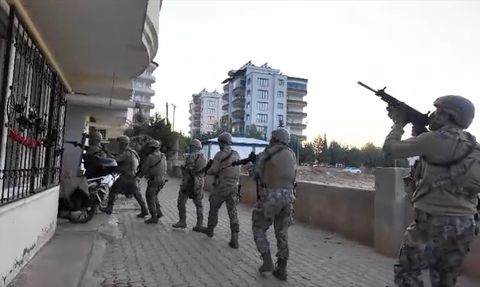 Adıyaman'da Kaçakçılık Operasyonu: 5 Gözaltı