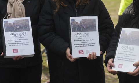 Almanya'da Neo-Nazi Terörünün Kurbanları Adalet Arıyor