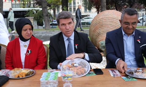 Amasya'da Filistin'e Destek İçin 'Bir Tabak, Bir Bağış' Etkinliği Gerçekleştirildi