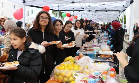 Amasya'da Gazze İçin Kermes Düzenlendi